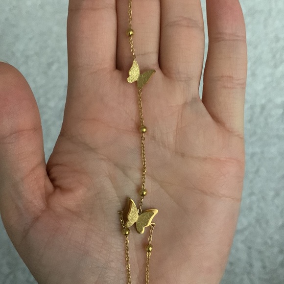 Gold Butterfly Hand Chain - Picture 14 of 17